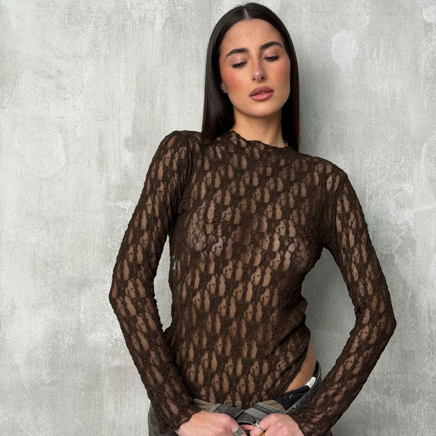 Maglia in pizzo marrone