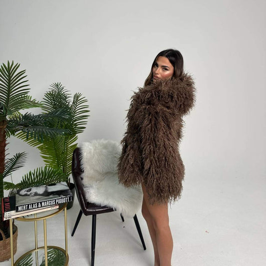 Pelliccia Fluffy marrone